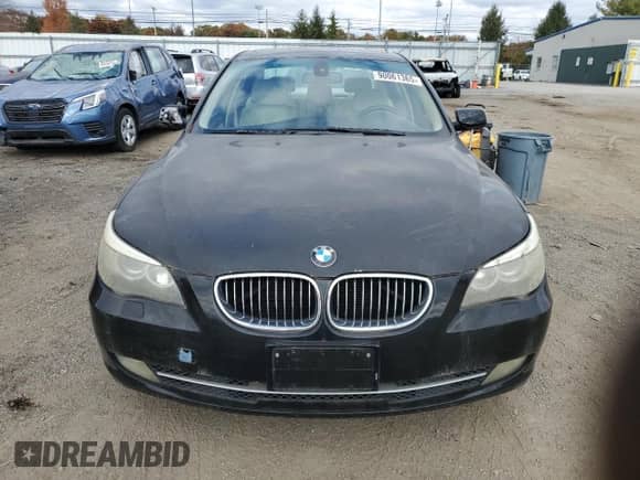 2009 BMW 5 Series 528i z VIN WBANU53509C120307, wystawiony jako Copart lot #90061365 z przebiegiem 138 810 mil mil oraz Czysty tytuł • Clean title. Historia ofert i sprzedaży dostępna na DreamBid. Obrazek 5.