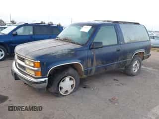 1994 Chevrolet Blazer с VIN 1GNEK18K5RJ300899, выставлен на аукционе IAAI как лот 43484447 с пробегом 318 795 миль миль и . История ставок и продаж доступна на DreamBid. Изображение 2.