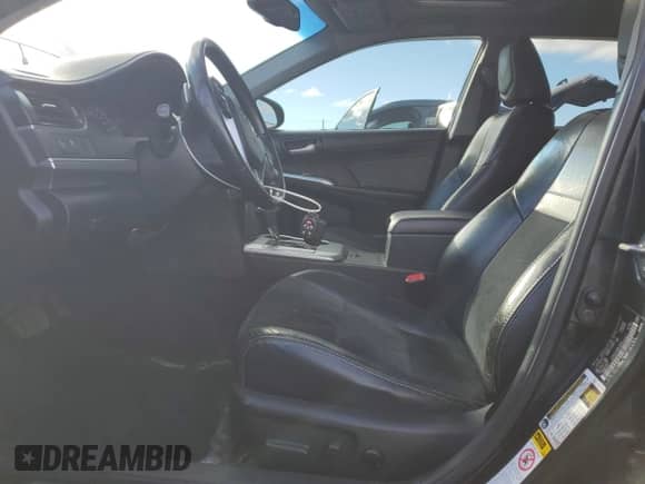 2014 Toyota Camry SE с VIN 4T1BK1FKXEU550447, выставлен на аукционе Copart как лот 86093305 с пробегом 230 944 миль миль и Чистый • Clean title. История ставок и продаж доступна на DreamBid. Изображение 7.