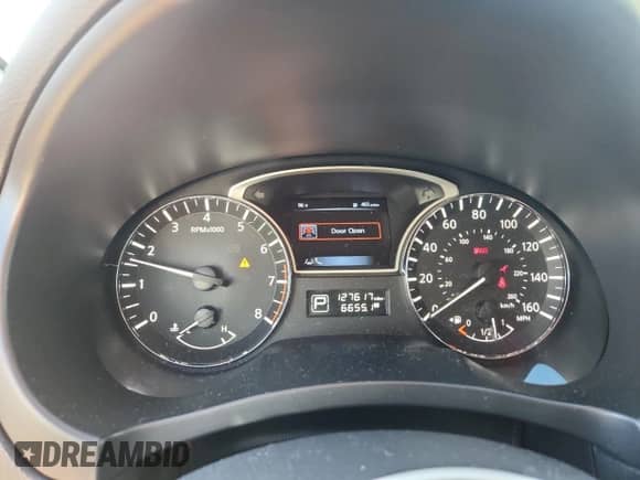 2015 Nissan Altima SV с VIN 1N4AL3AP7FC124370, выставлен на аукционе Copart как лот 82210035 с пробегом 127 617 миль миль и Списание • Salvage title. История ставок и продаж доступна на DreamBid. Изображение 9.