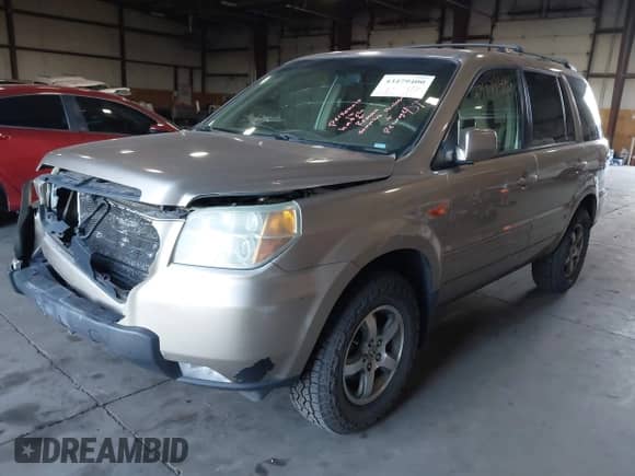 2006 Honda Pilot EX z VIN 5FNYF28466B008439, wystawiony jako IAAI lot #43479400 z przebiegiem 253 015 mil mil oraz . Historia ofert i sprzedaży dostępna na DreamBid. Obrazek 2.