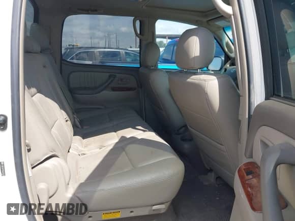 2005 Toyota Tundra Limited z VIN 5TBDT48135S479170, wystawiony jako IAAI lot #43249054 z przebiegiem 176 004 mil mil oraz . Historia ofert i sprzedaży dostępna na DreamBid. Obrazek 8.