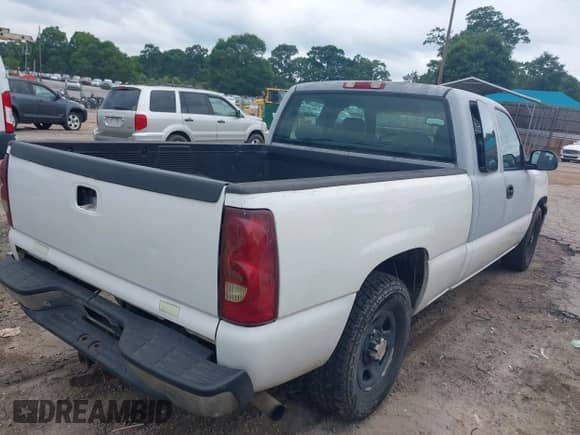 2003 Chevrolet Silverado 1500 LS с VIN 2GCEC19V931231439, выставлен на аукционе IAAI как лот 42438688 с пробегом 157 461 миль миль и . История ставок и продаж доступна на DreamBid. Изображение 4.