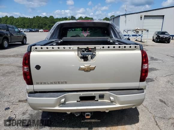2007 Chevrolet Avalanche 3LT с VIN 3GNEC12037G111431, выставлен на аукционе Copart как лот 64128725 с пробегом 179 179 миль миль и Списание • Salvage title. История ставок и продаж доступна на DreamBid. Изображение 6.