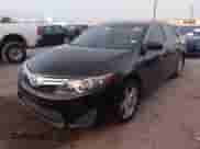 2012 Toyota Camry SE z VIN 4T1BF1FK3CU072390, wystawiony jako IAAI lot #43110030 z przebiegiem 225 523 mil mil oraz . Historia ofert i sprzedaży dostępna na DreamBid. Obrazek 2.