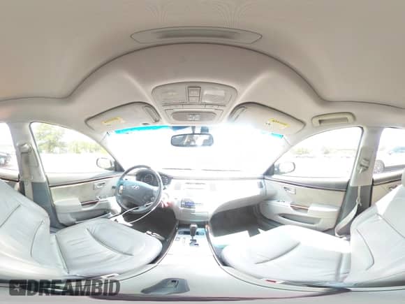 2009 Hyundai Azera Limited с VIN KMHFC46FX9A381167, выставлен на аукционе Copart как лот 61723195 с пробегом 182 359 миль миль и Списание • Salvage title. История ставок и продаж доступна на DreamBid. Изображение 15.