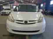 2010 Toyota Sienna XLE с VIN 5TDDK4CC7AS029499, выставлен на аукционе Copart как лот 67858935 с пробегом 227 184 миль миль и Чистый • Clean title. История ставок и продаж доступна на DreamBid. Изображение 5.