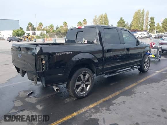 2016 Ford F-150 Lariat z VIN 1FTEW1CF8GKE96397, wystawiony jako IAAI lot #43313879 z przebiegiem 141 518 mil mil oraz . Historia ofert i sprzedaży dostępna na DreamBid. Obrazek 4.