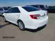 2013 Toyota Camry LE z VIN 4T1BD1FK0DU094306, wystawiony jako IAAI lot #43149397 z przebiegiem 160 507 mil mil oraz . Historia ofert i sprzedaży dostępna na DreamBid. Obrazek 3.