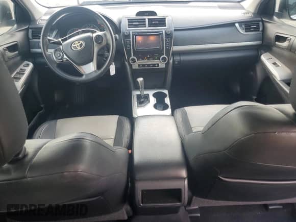 2012 Toyota Camry L z VIN 4T1BF1FK5CU554214, wystawiony jako Copart lot #80327325 z przebiegiem 154 171 mil mil oraz Szkoda całkowita • Salvage title. Historia ofert i sprzedaży dostępna na DreamBid. Obrazek 8.