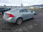 2012 Volvo S60 T6 с VIN YV1902FH7C2105461, выставлен на аукционе IAAI как лот 41323392 с пробегом 98 059 миль миль и . История ставок и продаж доступна на DreamBid. Изображение 4.