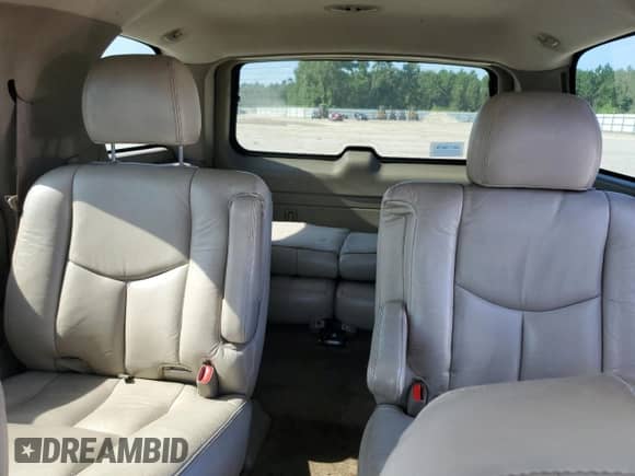 2003 Chevrolet Tahoe LT с VIN 1GNEK13Z73J198565, выставлен на аукционе Copart как лот 65765645 с пробегом 342 811 миль миль и Списание • Salvage title. История ставок и продаж доступна на DreamBid. Изображение 10.
