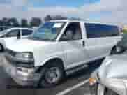 2019 Chevrolet Express Passenger LT с VIN 1GAZGPFG0K1195765, выставлен на аукционе IAAI как лот 42627410 с пробегом 153 591 миль миль и . История ставок и продаж доступна на DreamBid. Изображение 14.