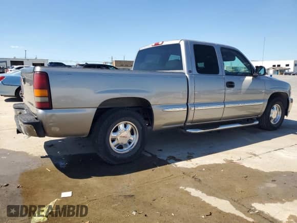 2000 GMC Sierra 1500 SLE with VIN 2GTEC19T7Y1273257, listed as a Copart auction lot 73418164 with 256,169 mi miles and Clean title. Bid and sale history available at DreamBid. Image 3.