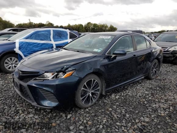 2019 Toyota Camry SE z VIN 4T1B11HK4KU724847, wystawiony jako Copart lot #81678255 z przebiegiem 115 219 mil mil oraz Szkoda całkowita • Salvage title. Historia ofert i sprzedaży dostępna na DreamBid. Obrazek 1.