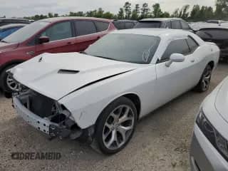 2015 Dodge Challenger SXT Plus с VIN 2C3CDZBGXFH761174, выставлен на аукционе Copart как лот 59525604 с пробегом 122 603 миль миль и Списание • Salvage title. История ставок и продаж доступна на DreamBid. Изображение 1.