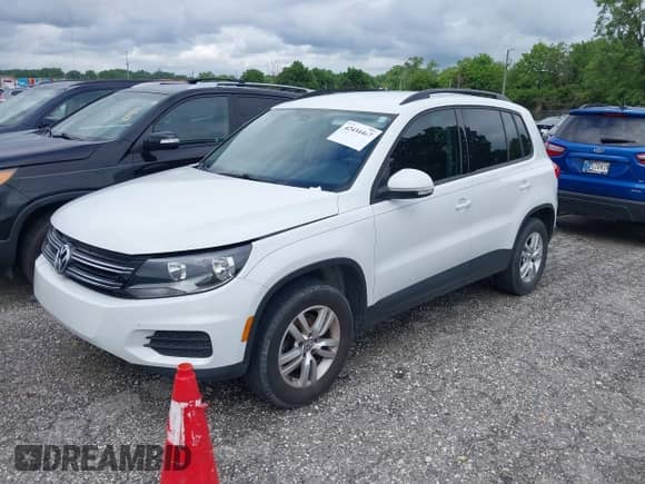 2017 Volkswagen Tiguan S с VIN WVGAV7AXXHW508104, выставлен на аукционе IAAI как лот 42434407 с пробегом 101 058 миль миль и . История ставок и продаж доступна на DreamBid. Изображение 17.