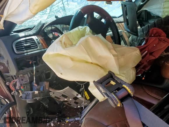 2008 Chevrolet Avalanche 1LT с VIN 3GNEC12058G107303, выставлен на аукционе Copart как лот 67903105 с пробегом Не указан миль и На запчасти • Non repairable. История ставок и продаж доступна на DreamBid. Изображение 8.