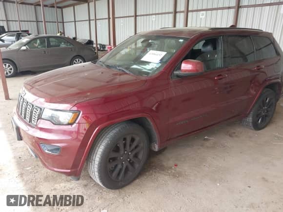 2017 Jeep Grand Cherokee Laredo с VIN 1C4RJEAG3HC823139, выставлен на аукционе IAAI как лот 41886032 с пробегом 97 224 миль миль и . История ставок и продаж доступна на DreamBid. Изображение 2.