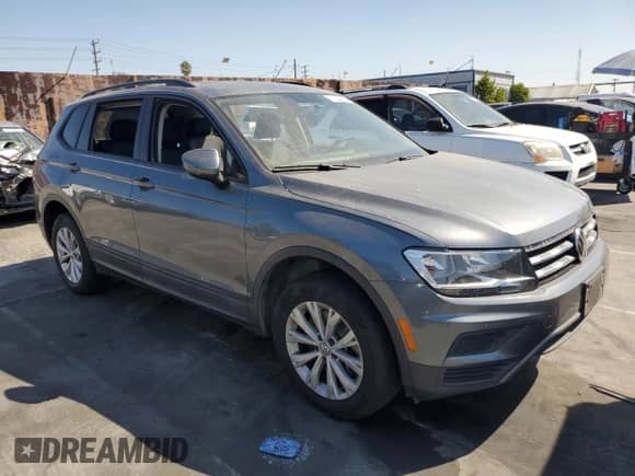 2020 Volkswagen Tiguan S с VIN 3VV1B7AX6LM141614, выставлен на аукционе Copart как лот 71218195 с пробегом 38 330 миль миль и Списание • Salvage title. История ставок и продаж доступна на DreamBid. Изображение 4.