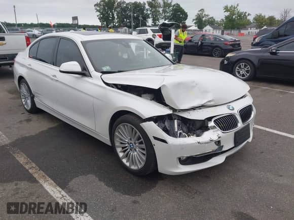2013 BMW 3 Series 328i с VIN WBA3A5C5XDF351304, выставлен на аукционе IAAI как лот 42998737 с пробегом 100 692 миль миль и . История ставок и продаж доступна на DreamBid. Изображение 1.