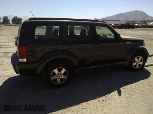 2009 Dodge Nitro SE с VIN 1D8GT28K99W546752, выставлен на аукционе Copart как лот 66042074 с пробегом 175 162 миль миль и Чистый • Clean title. История ставок и продаж доступна на DreamBid. Изображение 3.