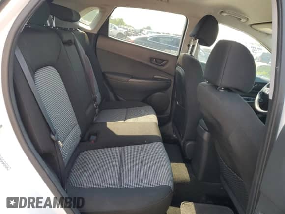 2021 Hyundai Kona SEL z VIN KM8K22AA6MU751460, wystawiony jako Copart lot #67843775 z przebiegiem 63 302 mil mil oraz Czysty tytuł • Clean title. Historia ofert i sprzedaży dostępna na DreamBid. Obrazek 11.