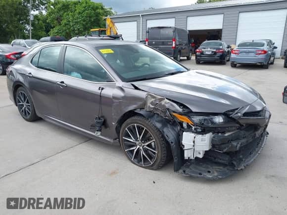 2023 Toyota Camry SE с VIN 4T1G11AKXPU151363, выставлен на аукционе IAAI как лот 42984105 с пробегом 67 559 миль миль и . История ставок и продаж доступна на DreamBid. Изображение 1.