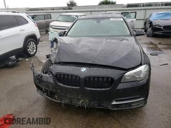 2014 BMW 5 Series 535i xDrive с VIN WBA5B3C5XED292570, выставлен на аукционе Copart как лот 83808825 с пробегом 116 754 миль миль и Списание • Salvage title. История ставок и продаж доступна на DreamBid. Изображение 13.