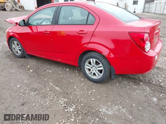 2012 Chevrolet Sonic LS с VIN 1G1JB5SH8C4153925, выставлен на аукционе IAAI как лот 41536342 с пробегом 138 942 миль миль и . История ставок и продаж доступна на DreamBid. Изображение 3.