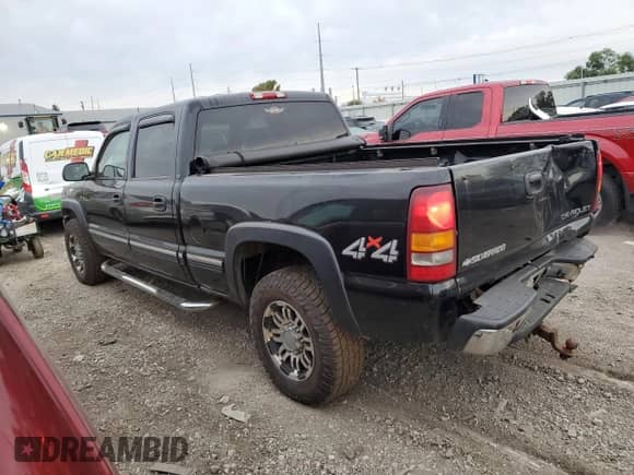 2002 Chevrolet Silverado 1500HD LT с VIN 1GCGK13U22F171359, выставлен на аукционе Copart как лот 71700225 с пробегом 222 951 миль миль и Чистый • Clean title. История ставок и продаж доступна на DreamBid. Изображение 2.