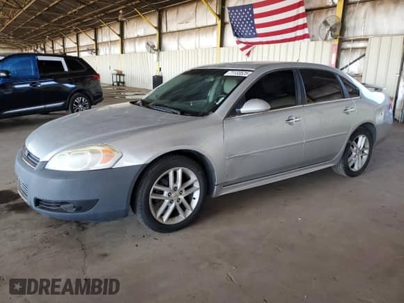 2010 Chevrolet Impala LTZ z VIN 2G1WC5EM8A1192664, wystawiony jako Copart lot #71133525 z przebiegiem 206 849 mil mil oraz Czysty tytuł • Clean title. Historia ofert i sprzedaży dostępna na DreamBid. Obrazek 1.