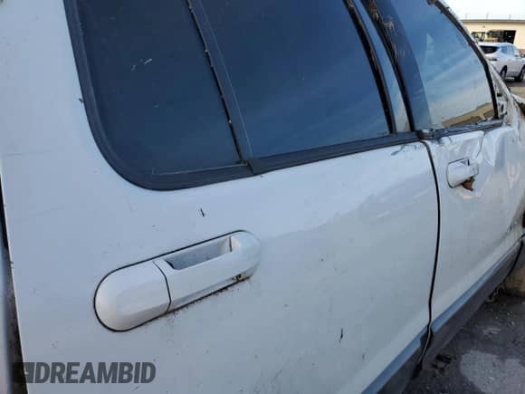 2005 Ford Explorer XLT z VIN 1FMDU73W45UA78100, wystawiony jako Copart lot #86813534 z przebiegiem Nie podano mil oraz Nie do naprawy • Non repairable. Historia ofert i sprzedaży dostępna na DreamBid. Obrazek 11.