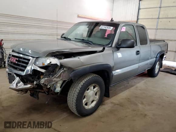 2007 GMC Sierra 1500 SLT z VIN 1GTEK19Z67Z122147, wystawiony jako Copart lot #67742935 z przebiegiem 166 251 mil mil oraz Szkoda całkowita • Salvage title. Historia ofert i sprzedaży dostępna na DreamBid. Obrazek 1.