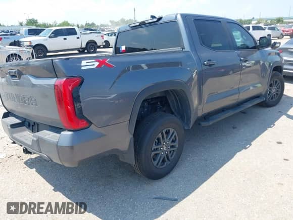 2025 Toyota Tundra SR with VIN 5TFLA5AB2SX048486, listed as a IAAI auction lot 43037169 with 4,902 mi miles and . Bid and sale history available at DreamBid. Image 4.