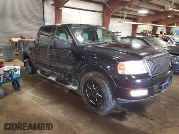 2004 Ford F-150 XLT with VIN 1FTPW12574KB46238, listed as a Copart auction lot 81592055 with 119,435 mi miles and Clean title. Bid and sale history available at DreamBid. Image 4.