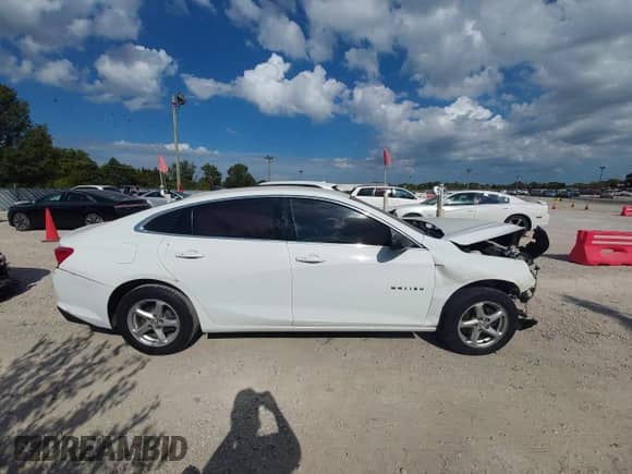 2017 Chevrolet Malibu LS с VIN 1G1ZB5ST6HF159449, выставлен на аукционе IAAI как лот 43370810 с пробегом 138 329 миль миль и . История ставок и продаж доступна на DreamBid. Изображение 13.