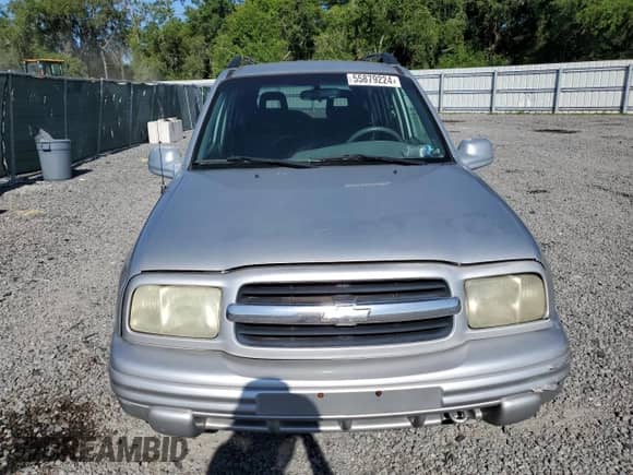 2004 Chevrolet Tracker LT с VIN 2CNBE634X46901610, выставлен на аукционе Copart как лот 55879224 с пробегом 213 358 миль миль и На запчасти • Non repairable. История ставок и продаж доступна на DreamBid. Изображение 5.