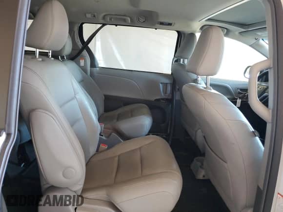 2017 Toyota Sienna XLE with VIN 5TDDZ3DC8HS167213, listed as a Copart auction lot 86546285 with 138,404 mi miles and Salvage title. Bid and sale history available at DreamBid. Image 11.