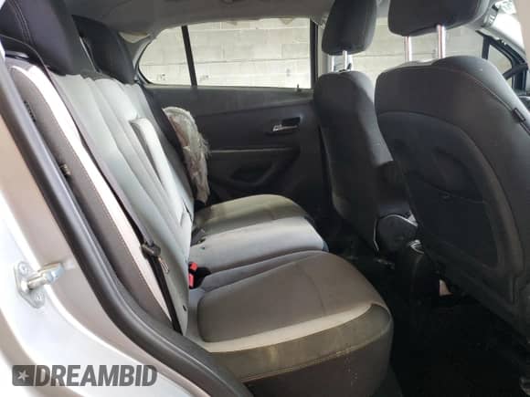 2019 Chevrolet Trax LS с VIN 3GNCJKSB6KL276488, выставлен на аукционе Copart как лот 85817065 с пробегом 52 440 миль миль и Списание • Salvage title. История ставок и продаж доступна на DreamBid. Изображение 10.