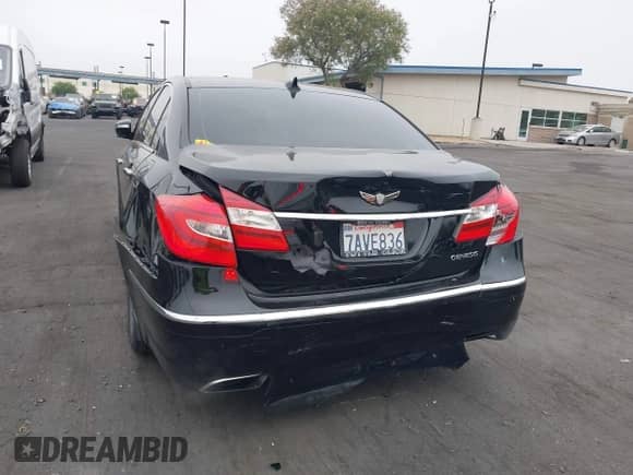 2013 Hyundai Genesis 3.8L с VIN KMHGC4DD3DU237280, выставлен на аукционе IAAI как лот 42762258 с пробегом 79 392 миль миль и . История ставок и продаж доступна на DreamBid. Изображение 6.