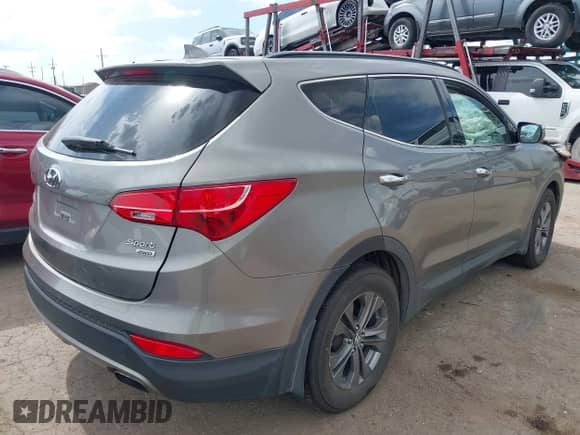 2014 Hyundai Santa Fe с VIN 5XYZUDLB7EG196231, выставлен на аукционе IAAI как лот 42819243 с пробегом 153 795 миль миль и . История ставок и продаж доступна на DreamBid. Изображение 4.