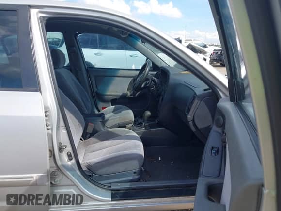 2006 Hyundai Elantra GLS z VIN KMHDN46D96U312688, wystawiony jako IAAI lot #43378130 z przebiegiem 219 823 mil mil oraz . Historia ofert i sprzedaży dostępna na DreamBid. Obrazek 5.