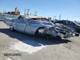 1961 Chevrolet Impala с VIN 11867G111220, выставлен на аукционе Copart как лот 71636065 с пробегом Не указан миль и На запчасти • Non repairable. История ставок и продаж доступна на DreamBid. Изображение 4.