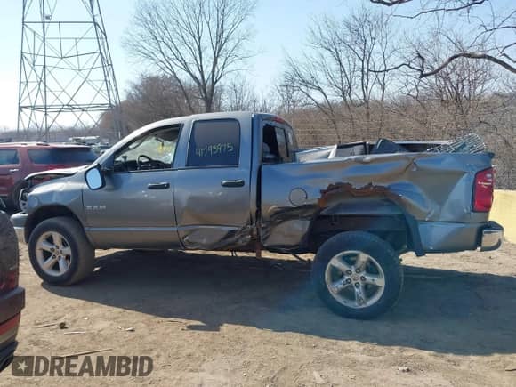 2008 Dodge 1500 SLT with VIN 1D7HU18N08J187071, listed as a IAAI auction lot 41793975 with 281,096 mi miles and . Bid and sale history available at DreamBid. Image 15.
