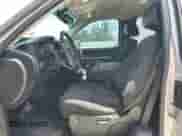 2010 GMC Sierra 1500 SLE z VIN 1GTSCVE08AZ131079, wystawiony jako Copart lot #61033675 z przebiegiem 193 451 mil mil oraz Szkoda całkowita • Salvage title. Historia ofert i sprzedaży dostępna na DreamBid. Obrazek 7.