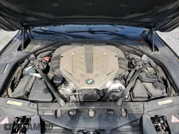 2010 BMW 7 Series 750i xDrive z VIN WBAKC6C51AC393403, wystawiony jako Copart lot #55905495 z przebiegiem 126 744 mil mil oraz Czysty tytuł • Clean title. Historia ofert i sprzedaży dostępna na DreamBid. Obrazek 11.