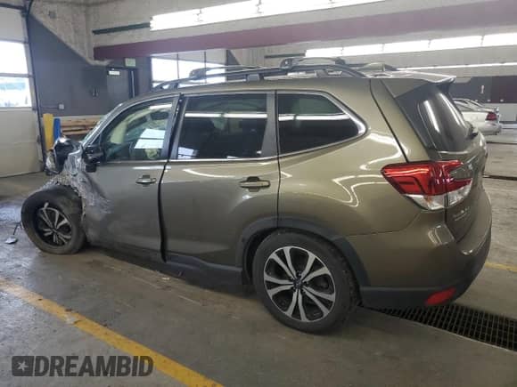 2023 Subaru Forester Limited z VIN JF2SKANC2PH489820, wystawiony jako Copart lot #64846145 z przebiegiem Nie podano mil oraz Szkoda całkowita • Salvage title. Historia ofert i sprzedaży dostępna na DreamBid. Obrazek 2.