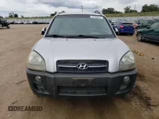 2005 Hyundai Tucson GLS с VIN KM8JN72D05U139992, выставлен на аукционе Copart как лот 70786014 с пробегом 108 827 миль миль и Списание • Salvage title. История ставок и продаж доступна на DreamBid. Изображение 5.