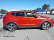 2016 Hyundai Tucson Sport z VIN KM8J33A2XGU239003, wystawiony jako IAAI lot #43553163 z przebiegiem 101 936 mil mil oraz . Historia ofert i sprzedaży dostępna na DreamBid. Obrazek 13.